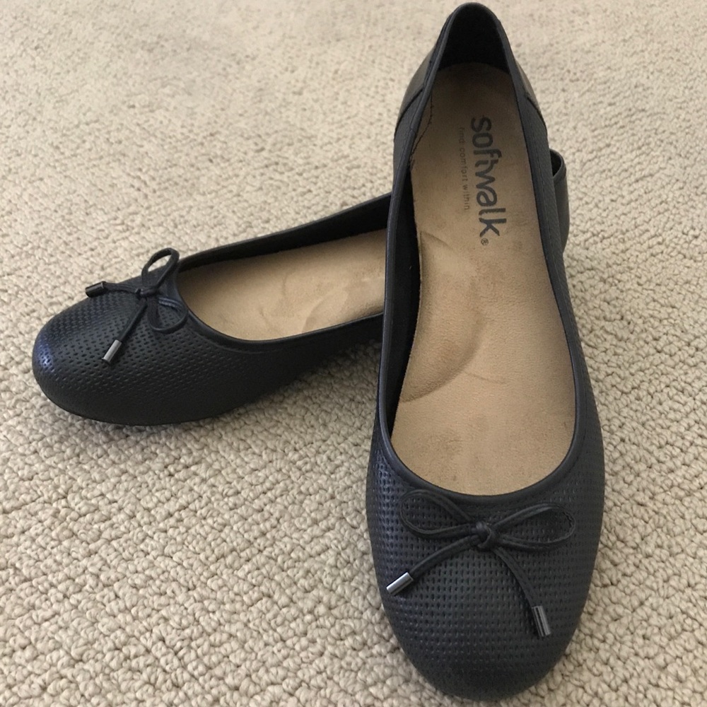 Softwalk ’Napa Embossed’ Leather Ballet Flats